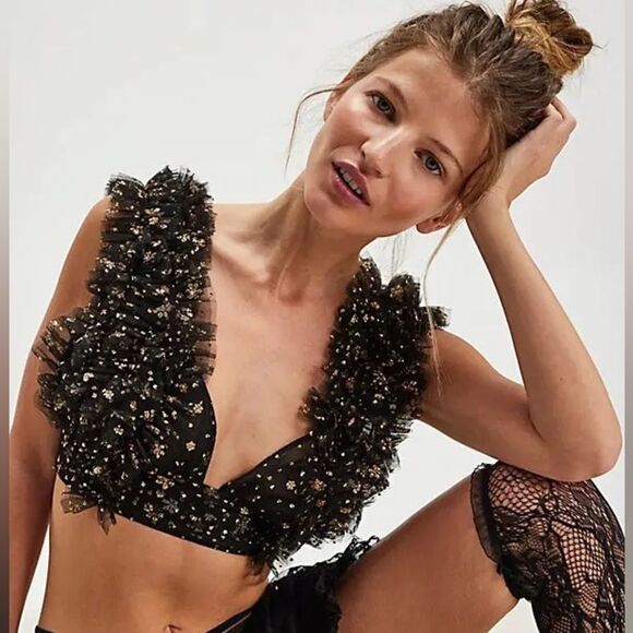 FREE PEOPLE
Sosha Party Top - Black - Picture 1 of 8